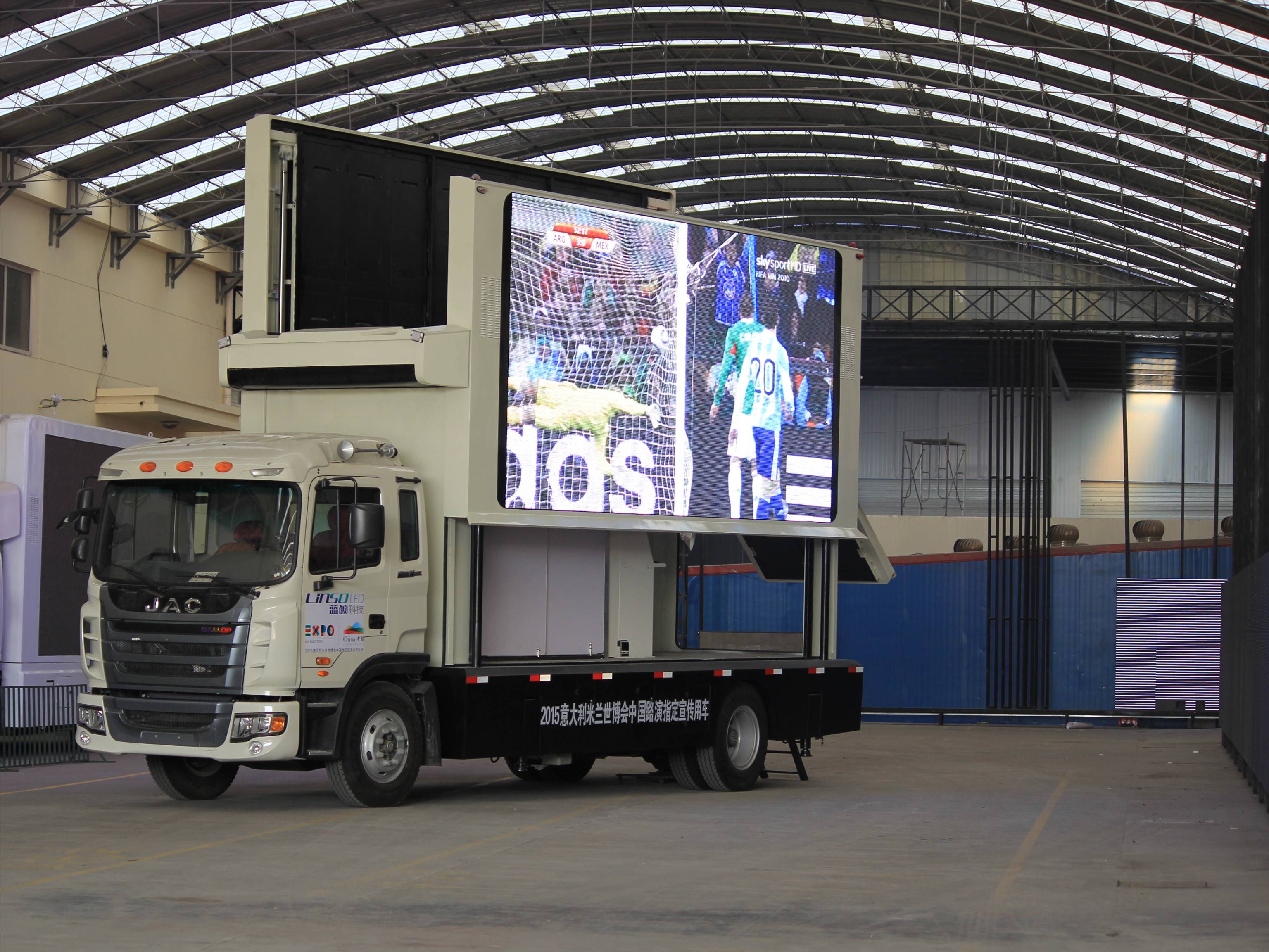 LED advertising Truck YES-V9